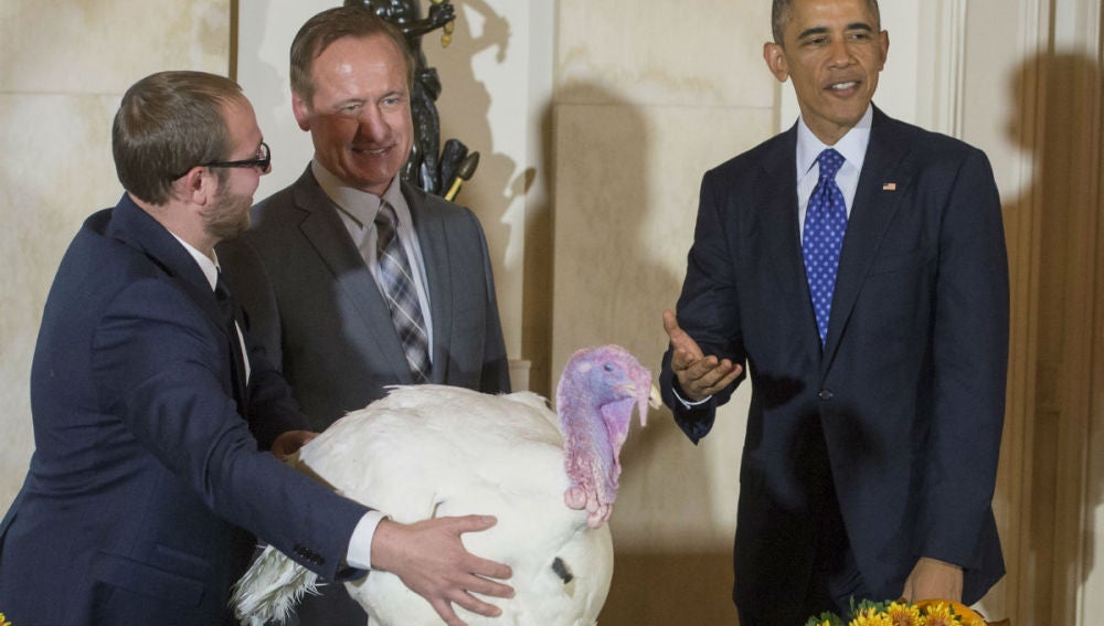 Obama indulta a dos pavos