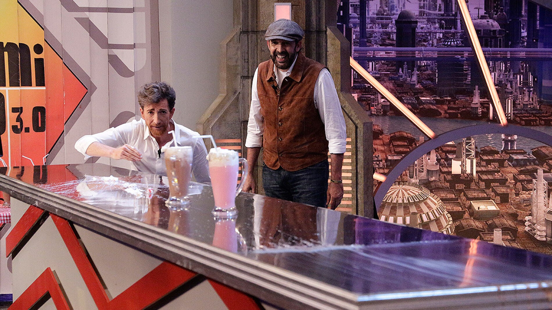 Pablo Motos y Juan Luis Guerra en El Hormiguero 3.0