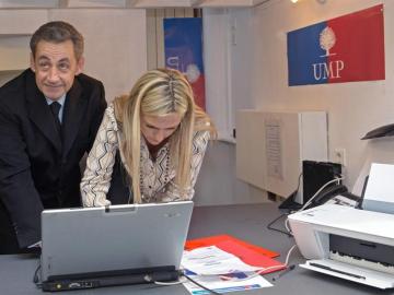 Sarkozy en la sede de UMP