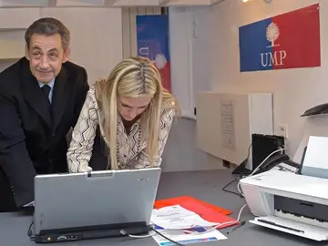 Sarkozy en la sede de UMP Sarkozy en la sede de UMP