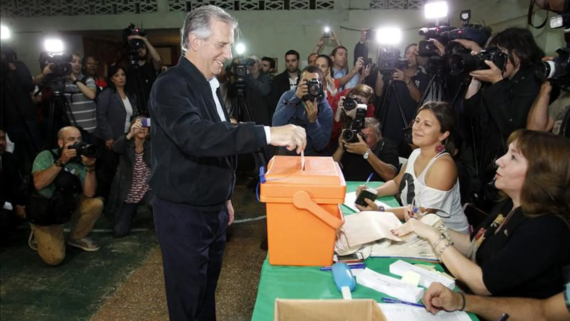Tabaré Vázquez, candidato electo de Uruguay. Tabaré Vázquez, candidato electo de Uruguay.