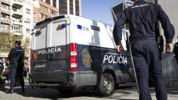 Policía Nacional en Plaza de Castilla