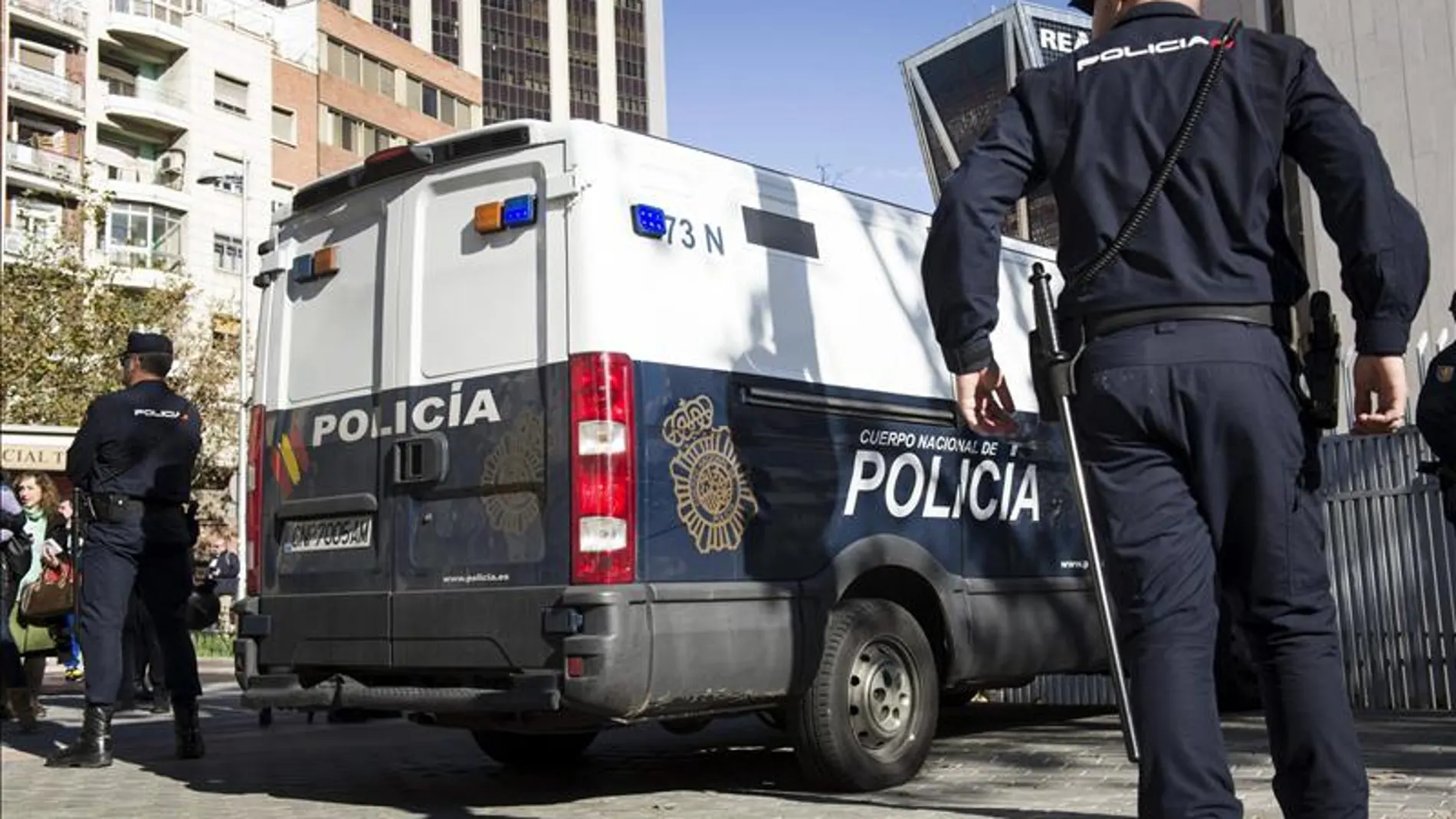 Policía Nacional en Plaza de Castilla Policía Nacional en Plaza de Castilla