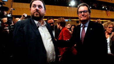 ERC acepta que la lista de Mas sea transversal a cambio de elecciones en marzo