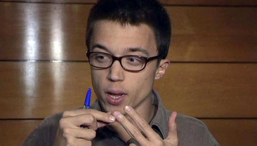 íñigo Errejón habla con los medios