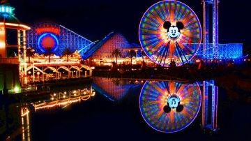 Parque de atracciones Disneyland de Anaheim (California, EE.UU.).