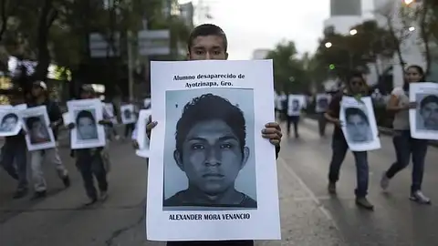 Identifican los restos de uno de los 43 estudiantes desaparecidos en México Identifican los restos de uno de los 43 estudiantes desaparecidos en México