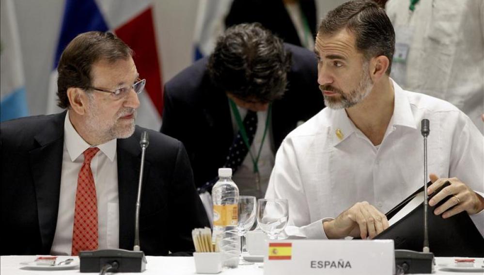 Felipe VI y Rajoy tienden puentes con Centroamérica en la cumbre de Veracruz