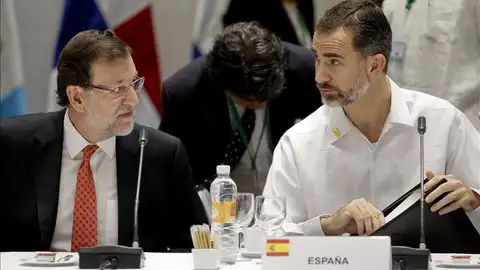 Felipe VI y Rajoy tienden puentes con Centroamérica en la cumbre de Veracruz Felipe VI y Rajoy tienden puentes con Centroamérica en la cumbre de Veracruz