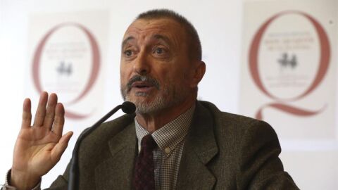 P&eacute;rez-Reverte en la presentaci&oacute;n de El Quijote