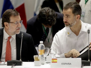 Mariano Rajoy y el Rey Felipe VI en la Cumbre Iberoamericana