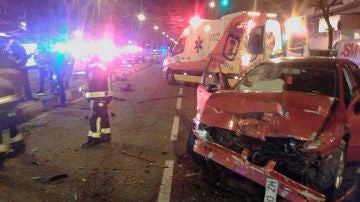 Accidente entre dos turismos en la calle Antonio López, en Madrid
