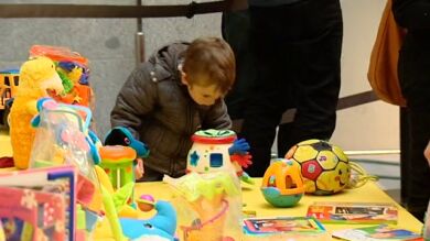 Trueque de juguetes para ayudar a más de 80.000 niños sin recursos