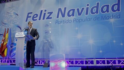  Rajoy, durante su intervenci&oacute;n en la tradicional cena de Navidad del PP