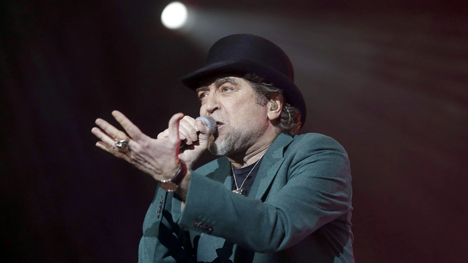 El mánager de Joaquín Sabina confirma que el concierto del martes en Madrid "sigue en pie" El mánager de Joaquín Sabina confirma que el concierto del martes en Madrid "sigue en pie"