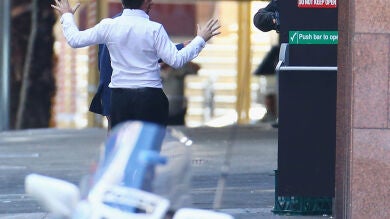 El secuestro de una cafetería en Sidney, en imágenes