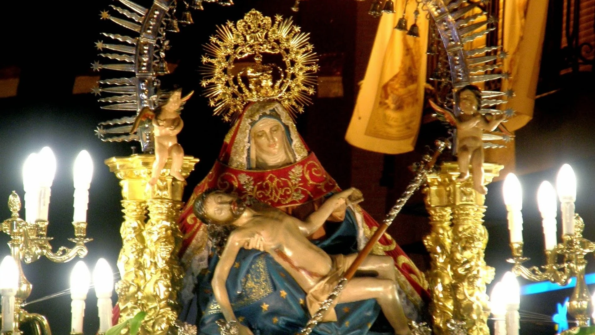 Virgen de la Piedad de la iglesia de San Pedro Apóstol de Santa Olalla Virgen de la Piedad de la iglesia de San Pedro Apóstol de Santa Olalla