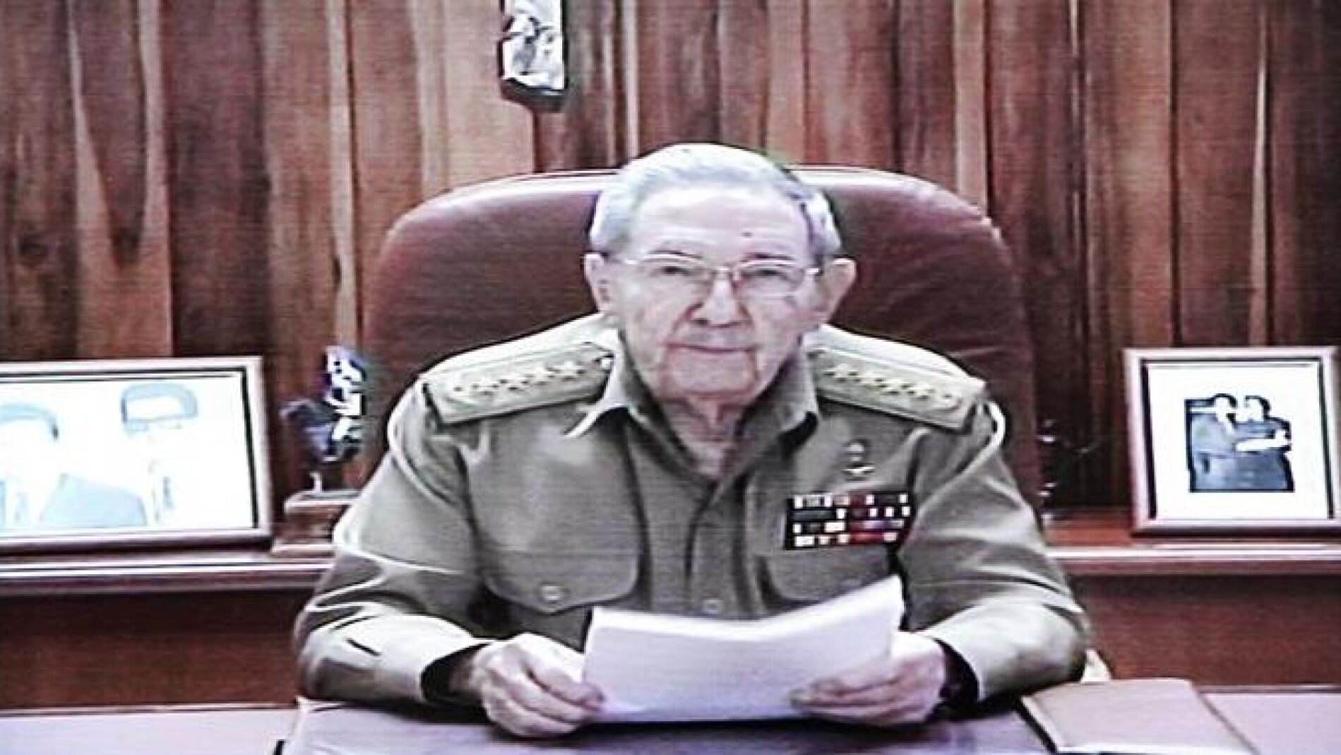 Comparecencia de Ra&uacute;l Castro