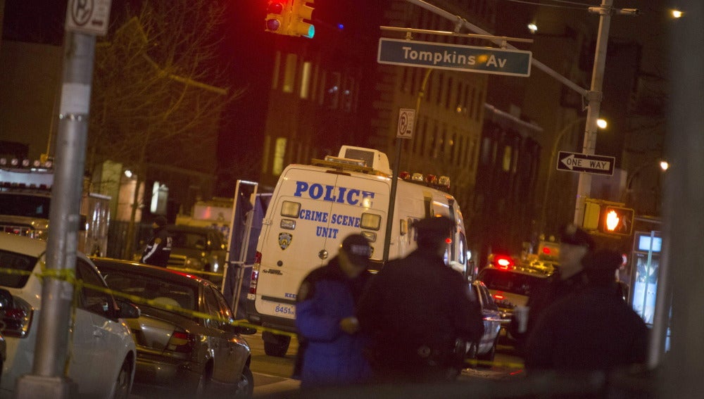 Lugar del tiroteo a dos policías en Nueva York