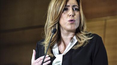 Susana Díaz comunica a IU el adelanto de las elecciones andaluzas