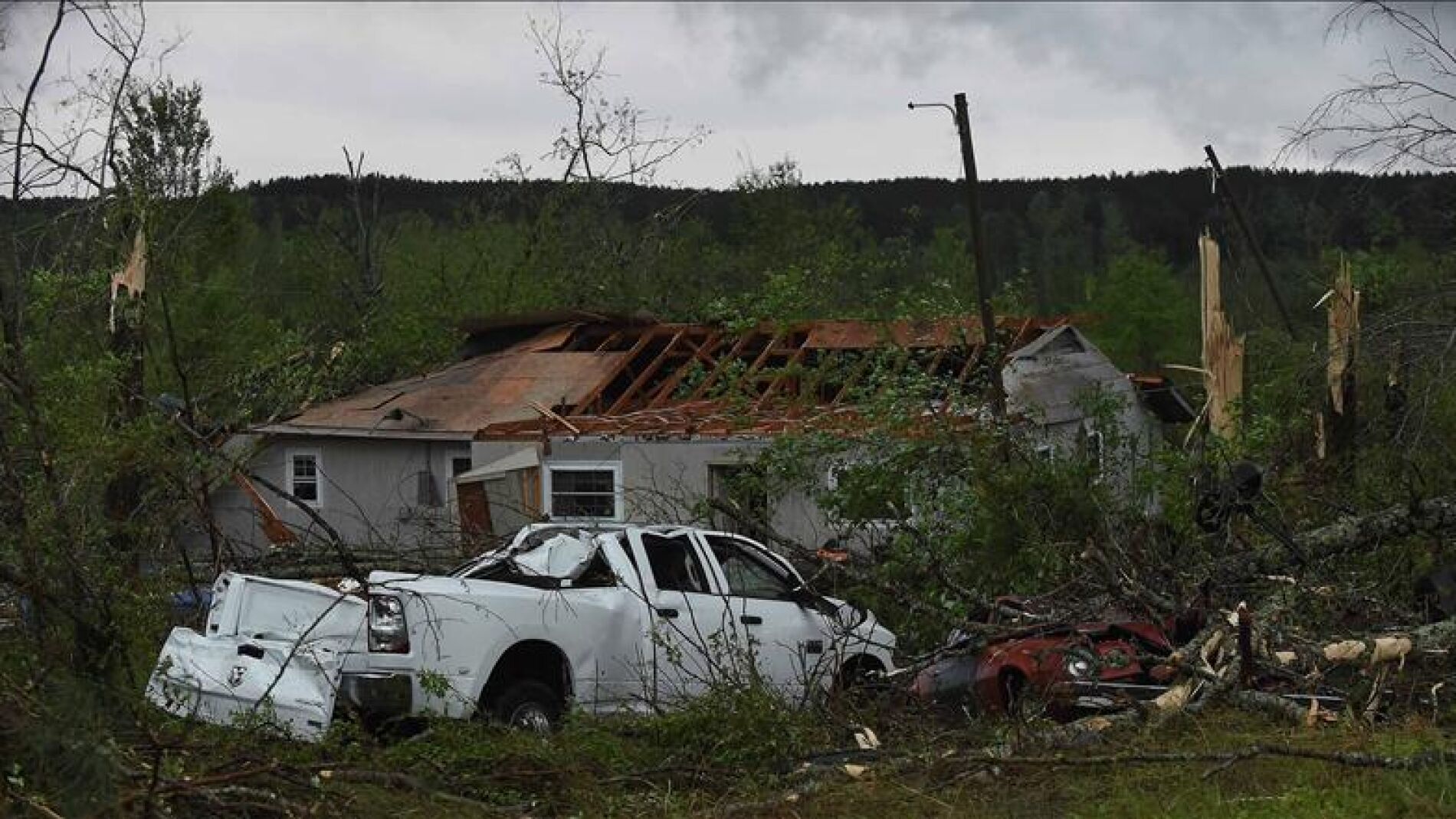 Estado de una vivienda en Columbia tras el tornado.