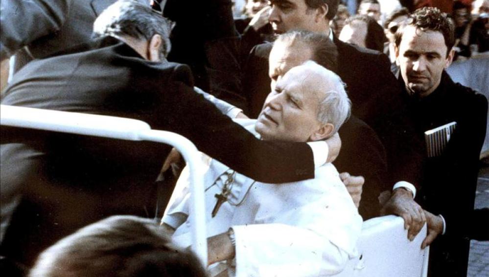 Atentado contra el Papa Juan Pablo II