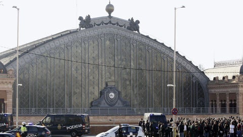 Desalojan la estaci&oacute;n de Atocha por un aviso de bomba
