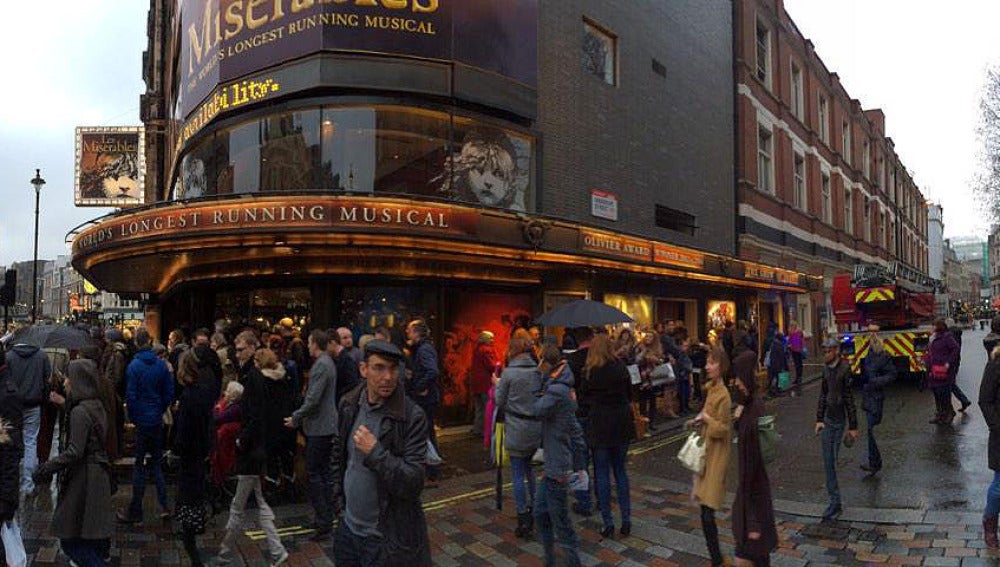 Teatro londinense evacuado por un fallo eléctrico