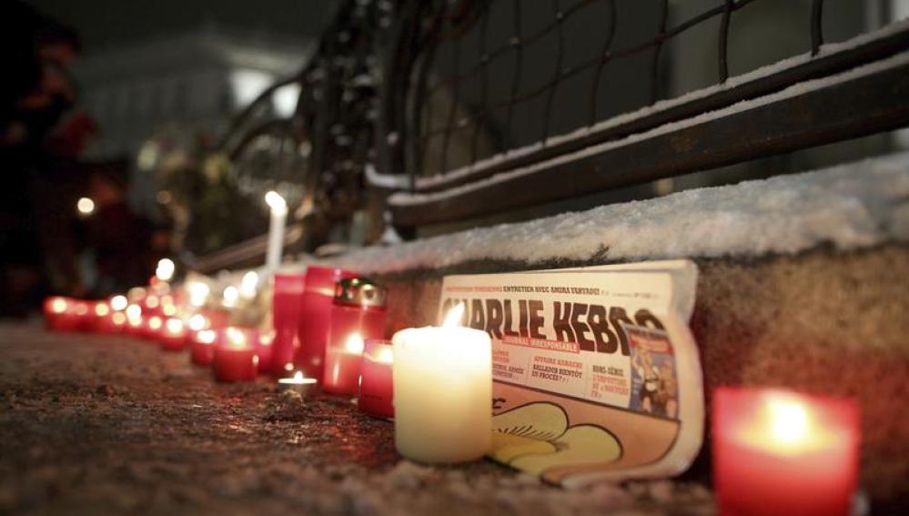 Muestras de cariño a los fallecidos