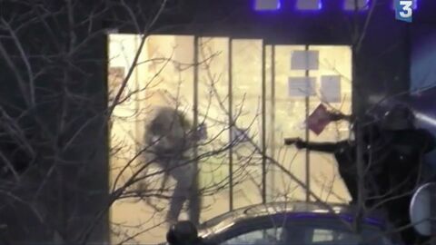 As&iacute; fue como los polic&iacute;as abatieron al asaltante en un supermercado de Par&iacute;s 