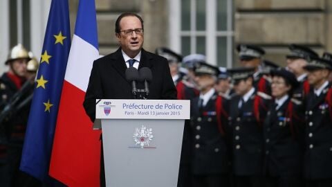 Fran&ccedil;ois Hollande en el acto en Par&iacute;s