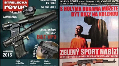 Una revista de armas checa usa la imagen de una ejecución real de EI en su portada