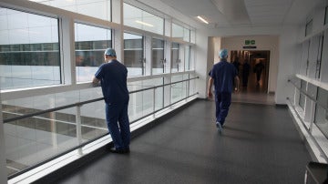 Imagen de archivo del pasillo de un hospital
