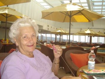 La viuda vive en un crucero constante La viuda vive en un crucero constante