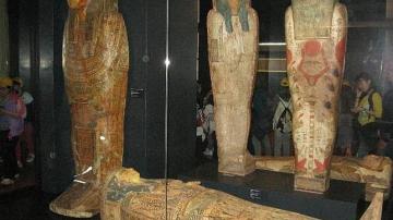 Dos momias falsas en el Museo Vaticano