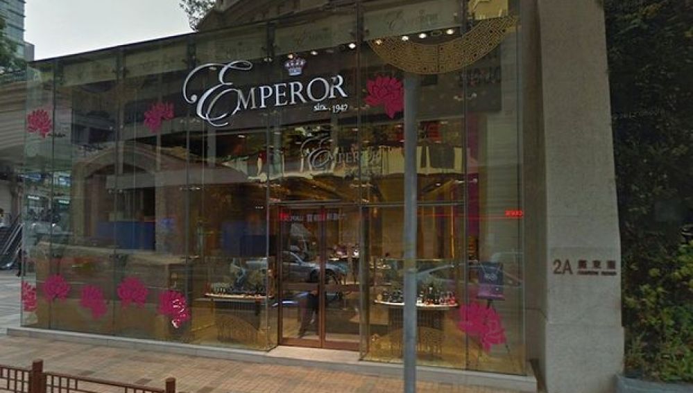 La policía de Hong Kong busca a una niña por robar un collar valorado en cuatro millones de euros
