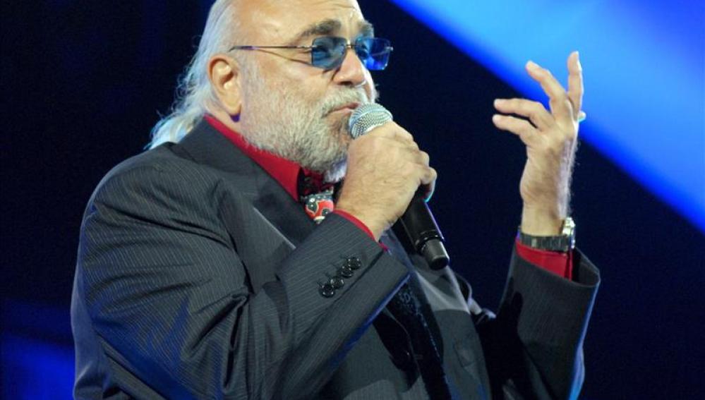 El cantante griego Demis Roussos