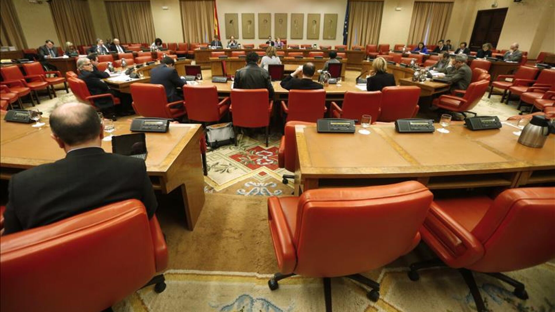 Reuni&oacute;n de la Diputaci&oacute;n permanente en el Congreso.