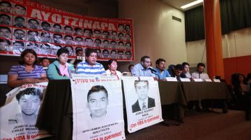 Los padres de os 43 estudiantes desaparecidos en Igualada.