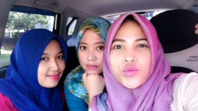 Un clérigo musulmán en Indonesia dice que los 'selfies' son 