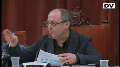 El alcalde de Bildu de San Sebastián acusa al PP de recibir 