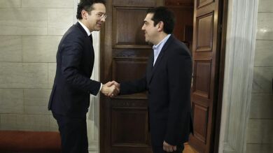 El Eurogrupo y la Comisión Europea afirman que no se negocia un tercer rescate para Grecia