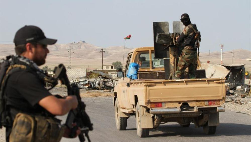 El EI difunde un video con la supuesta decapitación de un espía sirio de Jordania