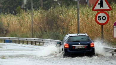 Alerta en 34 provincias de España por nieve, aludes, lluvias, vientos y fuerte oleaje