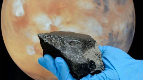 Imagen del meteorito NWA 7034