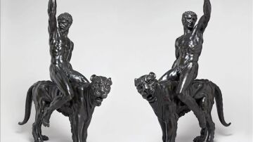 Dos esculturas de bronce