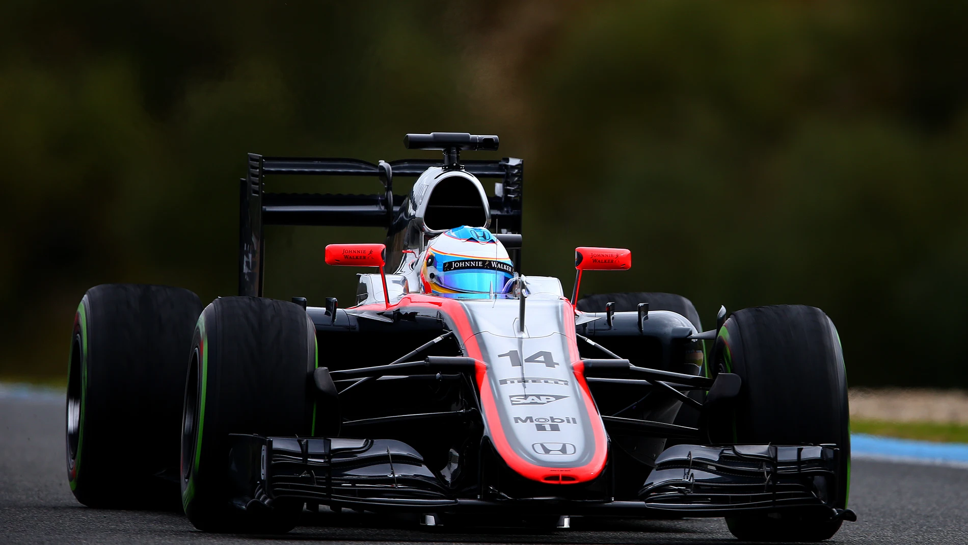 Fernando Alonso a bordo del McLaren en Jerez