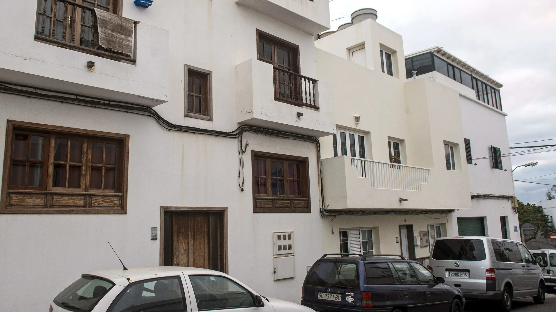 Fachada de la vivienda de Arrecife en la que se produjo el suceso Fachada de la vivienda de Arrecife en la que se produjo el suceso