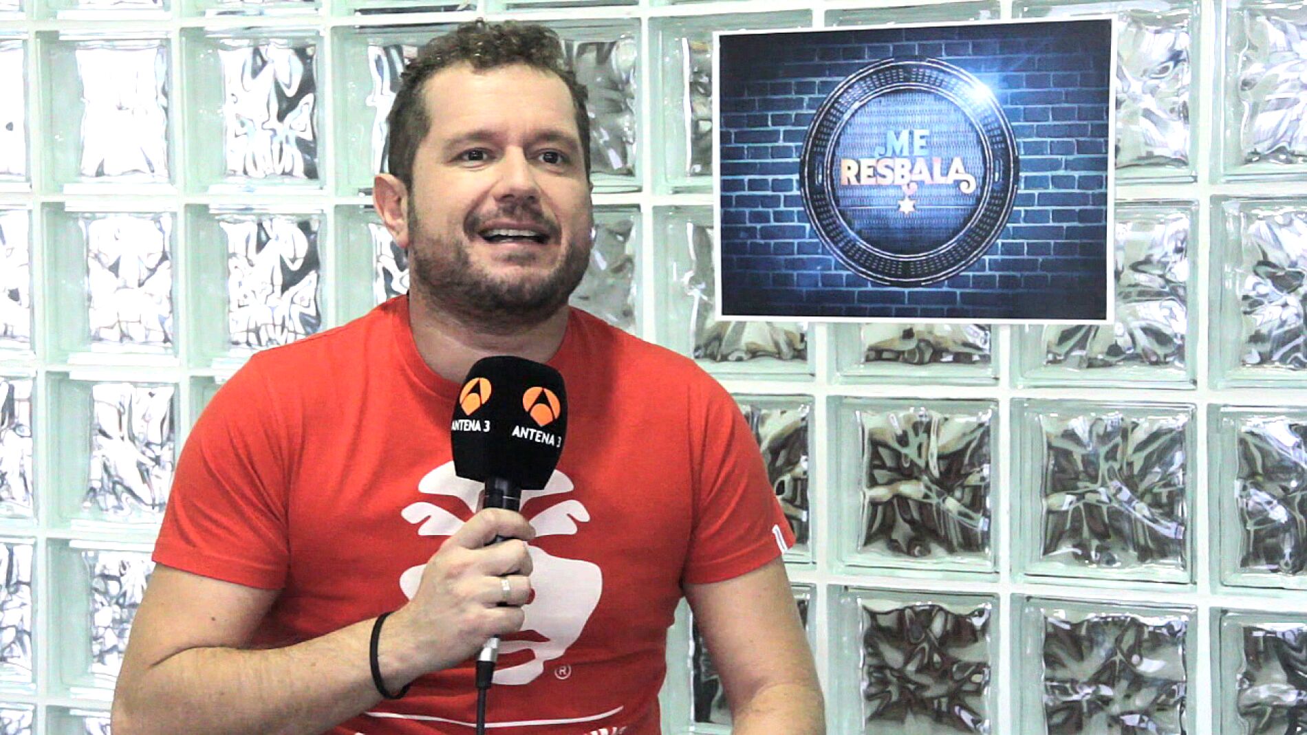 El Monaguillo en Me Resbala