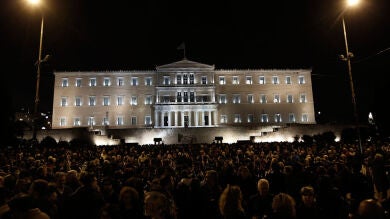 Cerca de 7.000 personas protestan en Atenas contra Alemania y el BCE